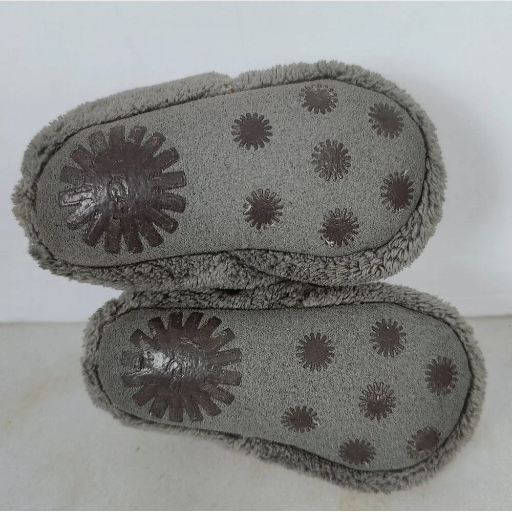 UGG Bixbee Grey Fleece Infant Baby Walker Booties, Sz 0/1